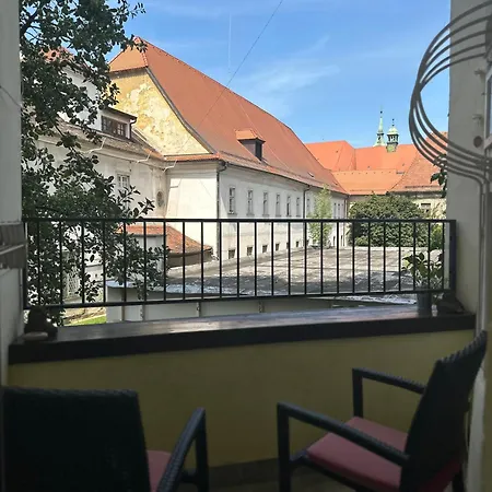 Comfort Brno-city Center شقة